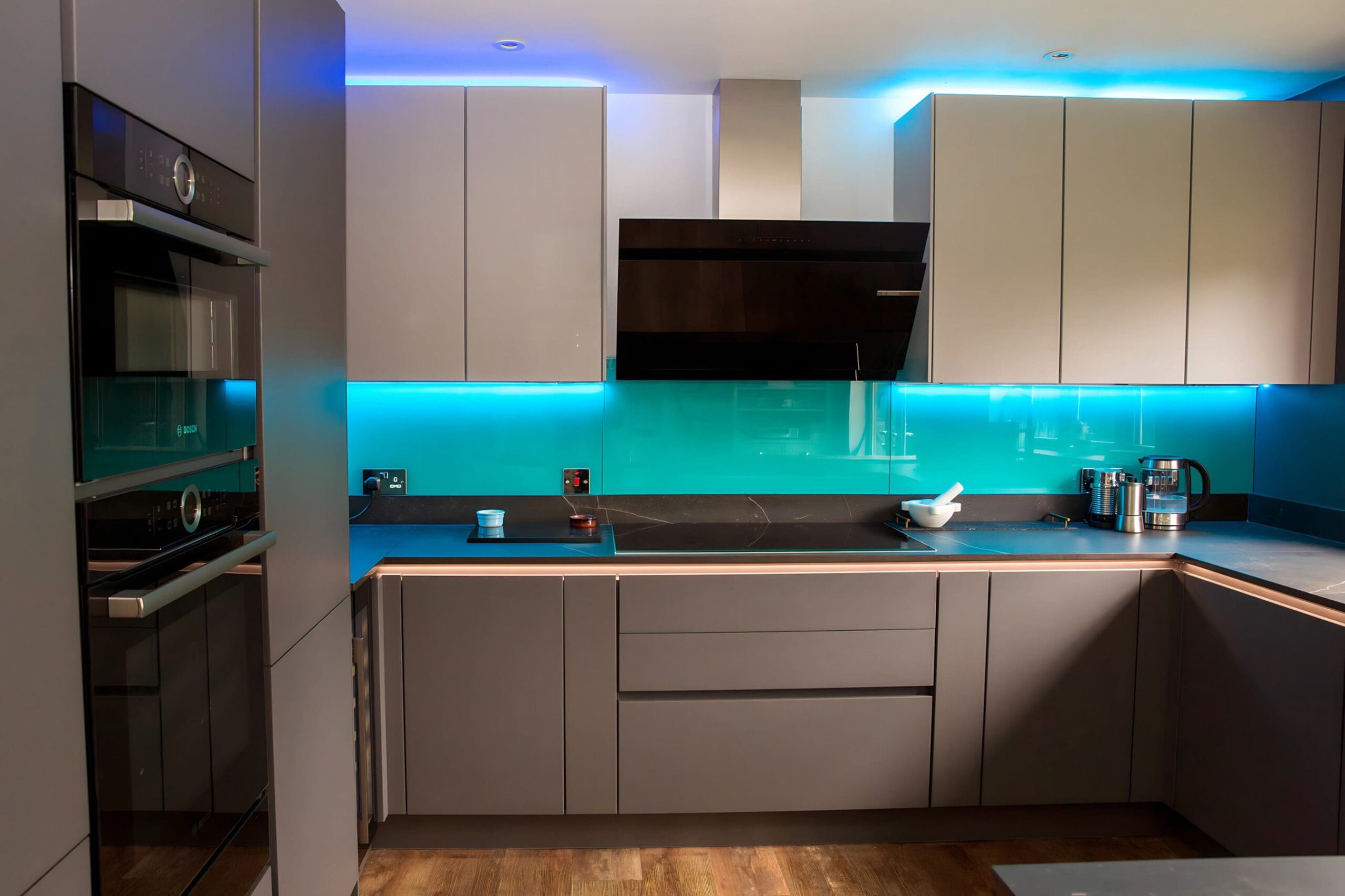 Splash Back with glow