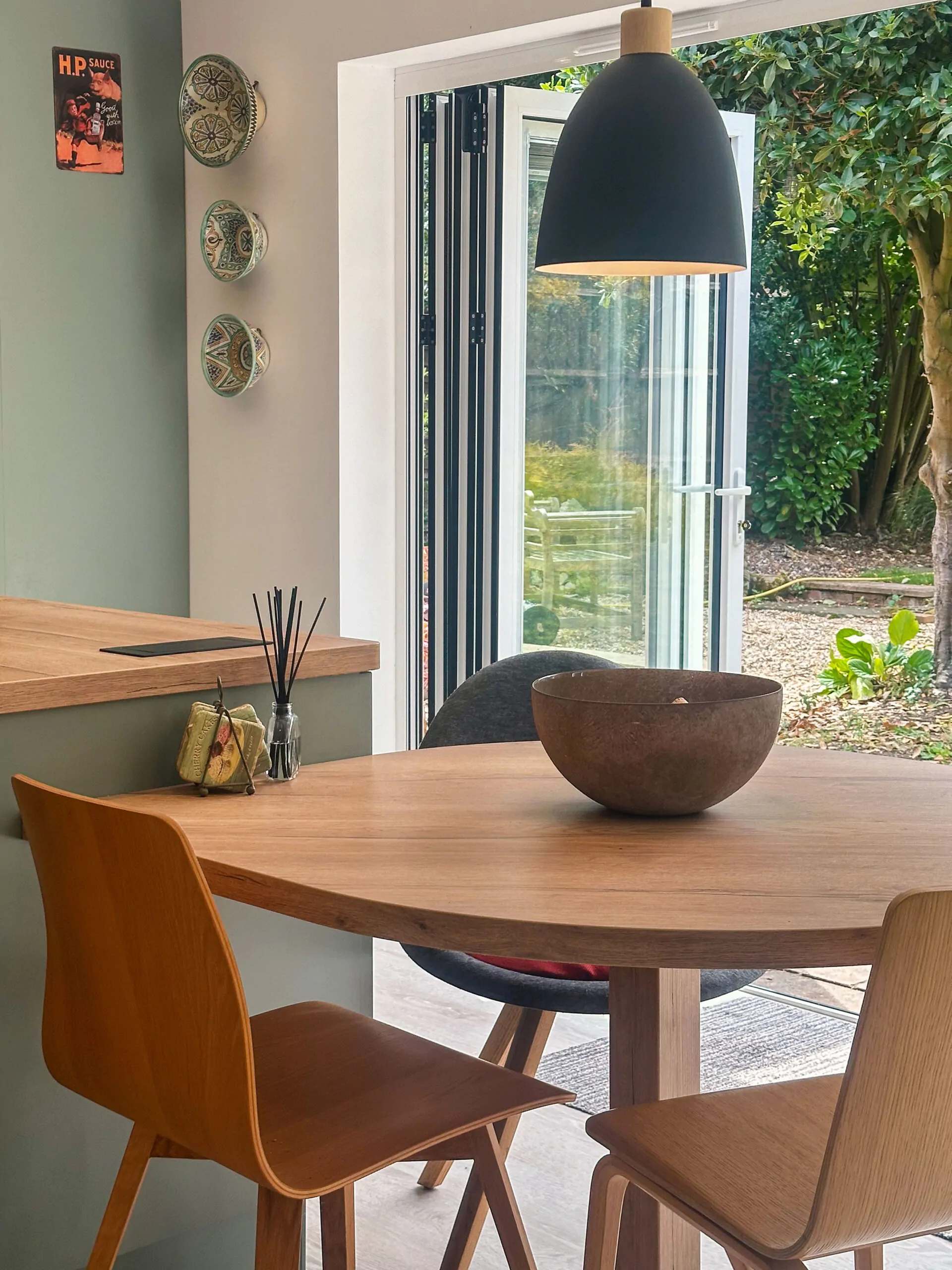 Carld Mask Kitchen Dining Area