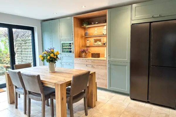 Elegant Light Wood Shaker Kitchen with U-Shaped Design
