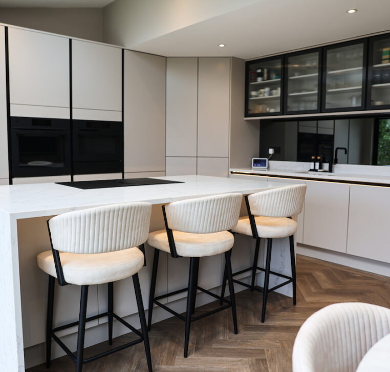 white handleless kitchen